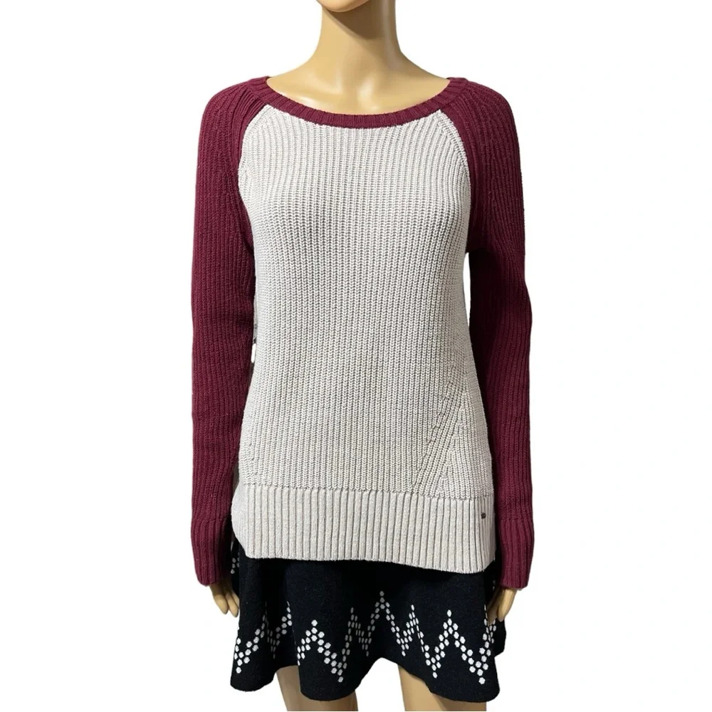 AMERICAN EAGLE OUTFITTERS Sweater Women's Size Medium Maroon Cream Long Sleeve - Picture 1 of 7